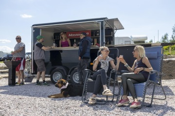 Zázemí s barem (foto: Vsevolod Vlasenko)