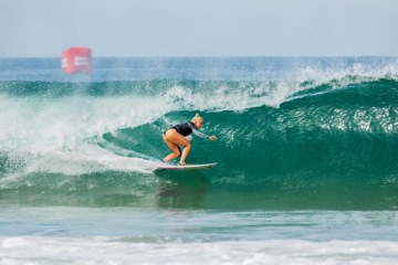 Caroline neváhá použít forehand útok bez slitování